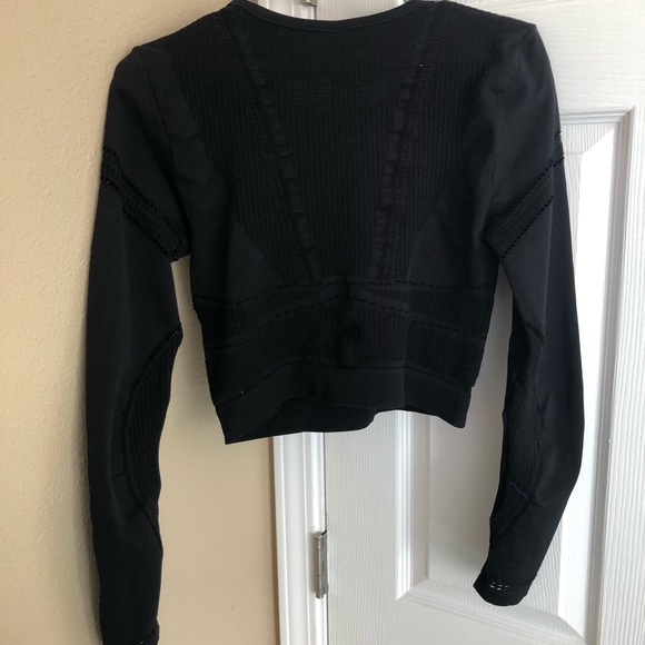 Fabletics Mesh Long Sleeve Top Women’s L - Picture 9 of 12